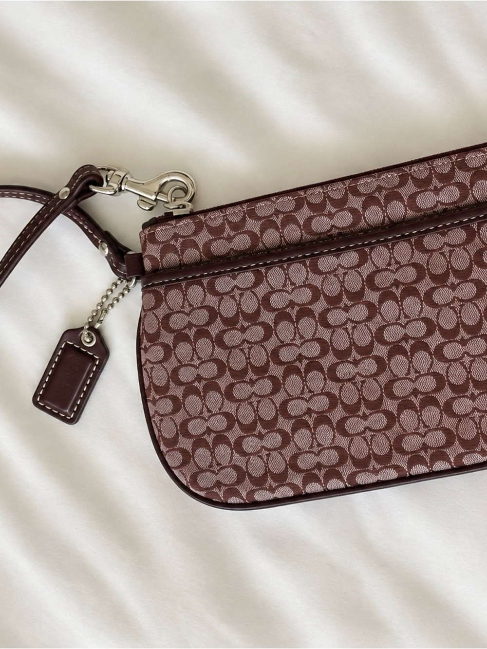 Vintage Coach Signature Wristlet – Burgundy/Mauve